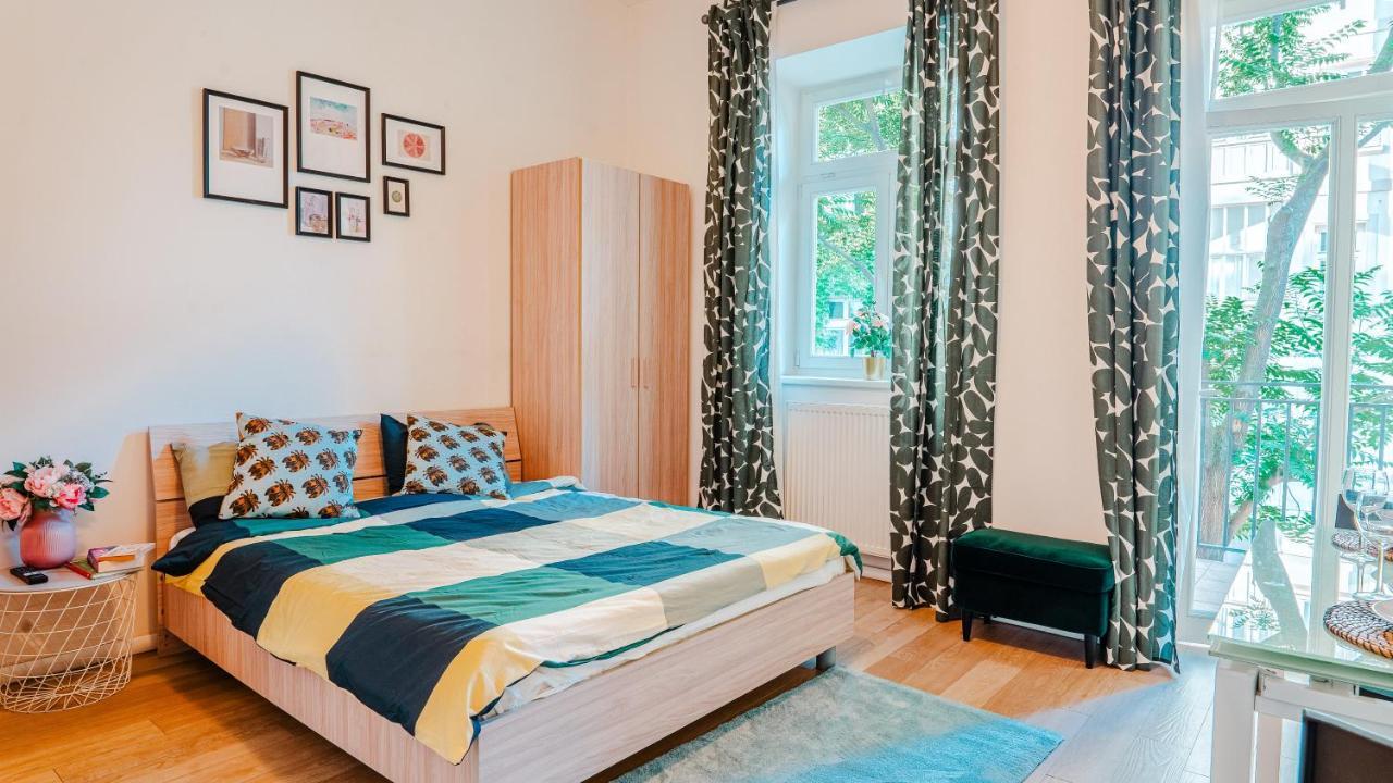 Retreat * Praga